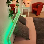 Md- Bukau, Fewo, City, Chic, Erdgeschoss, Bestpreis- Leistung, Fuer 1-5 Personen, 1 Dreibettzimmer, 1 Doppelzimmer 79 Qm , Kueche, Bad Lejlighed