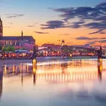 Md- City, Chic, Erdgeschoss, Bestpreis- Leistung, Wir Bieten 1 Dreibettzimmer, Dz Bis 5 Personen , Küche, Bad Apartment Magdeburg