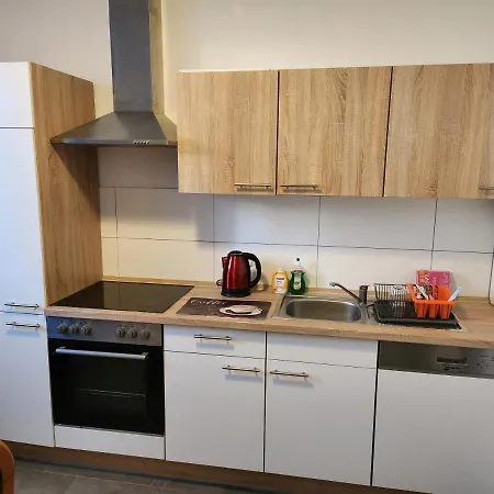 Md- Bukau, City, Chic, Erdgeschoss, Bestpreis- Leistung, Fuer 1-5 Personen, 1 Dreibettzimmer, 1 Doppelzimmer 79 Qm , Kueche, Bad Magdebourg