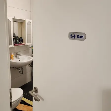 Md- City, Chic, Erdgeschoss, Bestpreis- Leistung, Bitte Waehlen Sie Ob Ein Oder Zwei Bis 5 Personen Mit Kueche Und Bad - Vb- Preise Apartment Magdeburg