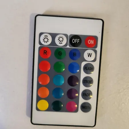 Md- Bukau, City, Chic, Erdgeschoss, Bestpreis- Leistung, Fuer 1-5 Personen, 1 Dreibettzimmer, 1 Doppelzimmer 79 Qm , Kueche, Bad