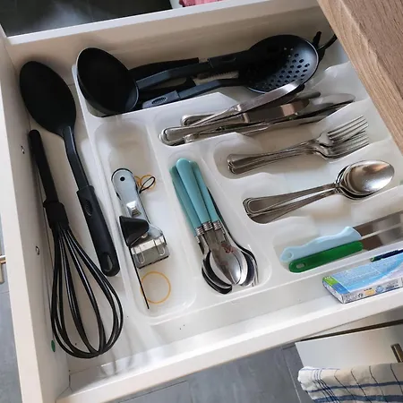 Md- Bukau, Fewo, City, Chic, Erdgeschoss, Bestpreis- Leistung, Fuer 1-5 Personen, 1 Dreibettzimmer, 1 Doppelzimmer 79 Qm , Kueche, Bad *