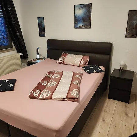 Md- Bukau, City, Chic, Erdgeschoss, Bestpreis- Leistung, Fuer 1-5 Personen, 1 Dreibettzimmer, 1 Doppelzimmer 79 Qm , Kueche, Bad
