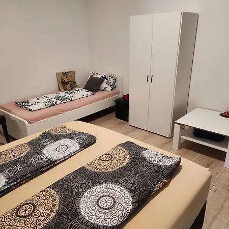Md- Bukau, Fewo, City, Chic, Erdgeschoss, Bestpreis- Leistung, Fuer 1-5 Personen, 1 Dreibettzimmer, 1 Doppelzimmer 79 Qm , Kueche, Bad