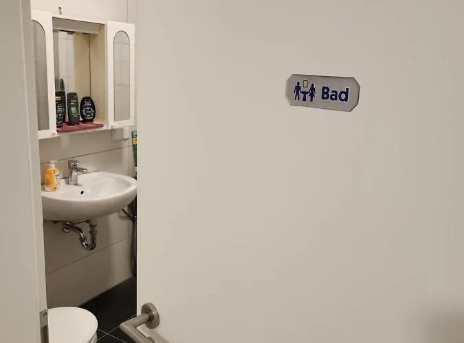 Md- Bukau, City, Chic, Erdgeschoss, Bestpreis- Leistung, Fuer 1-5 Personen, 1 Dreibettzimmer, 1 Doppelzimmer 79 Qm , Kueche, Bad Apartman Magdeburg