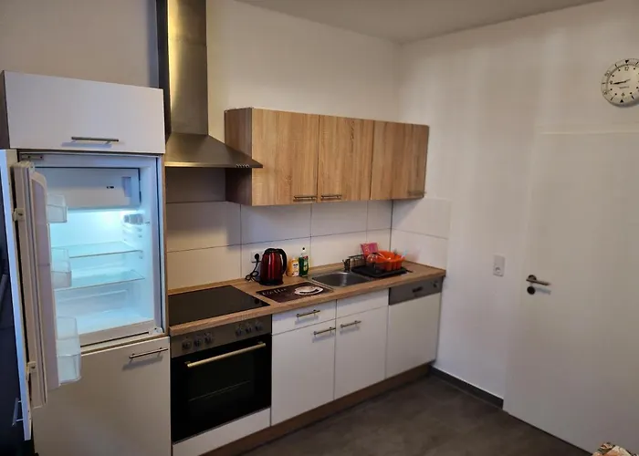 Apartman Md- Bukau, City, Chic, Erdgeschoss, Bestpreis- Leistung, Fuer 1-5 Personen, 1 Dreibettzimmer, 1 Doppelzimmer 79 Qm , Kueche, Bad Magdeburg