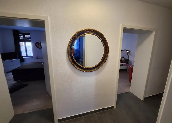 Apartman Md- Bukau, City, Chic, Erdgeschoss, Bestpreis- Leistung, Fuer 1-5 Personen, 1 Dreibettzimmer, 1 Doppelzimmer 79 Qm , Kueche, Bad *