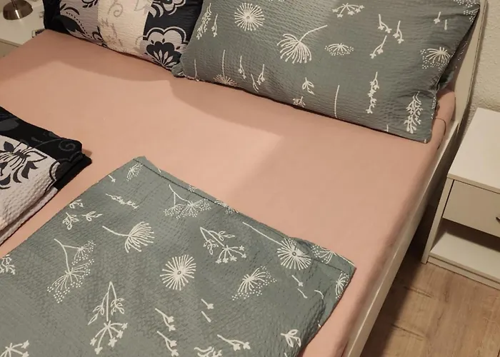 Md- Bukau, Fewo, City, Chic, Erdgeschoss, Bestpreis- Leistung, Fuer 1-5 Personen, 1 Dreibettzimmer, 1 Doppelzimmer 79 Qm , Kueche, Bad Apartament *